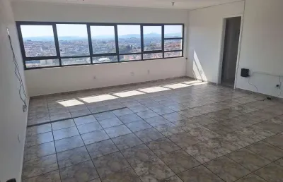 Sala comercial com 1 sala para alugar na Rua Coronel João Leme, 460, 58, Centro, Bragança Paulista