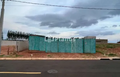 Terreno em condomínio fechado à venda no Residencial Villa de Leon, Piratininga 