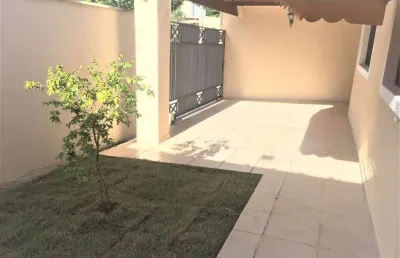 Casa para locação em taubaté, campos elíseos, 4 dormitórios, 2 suítes, 4 banheiros, 4 vagas