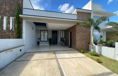 Casa com 3 quartos e planejados no condominio village moutonee em salto sp