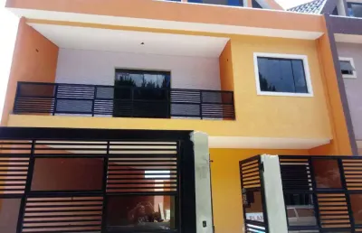 Casa com 3 quartos à venda na rua márcio ubaldino, 22, centro, araucária, 170 m2 por r$ 990.000