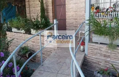 Casa com 3 quartos à venda na Rua Abernéssia, 124, Vila Carrão, São Paulo