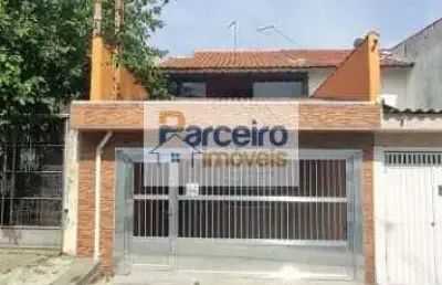 Lindo sobrado, 237 m² de área construída e 147 m² de terreno.localização estratégica no bairro do..