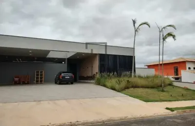 Linda casa térrea com 321,74 m², 3 dormit, 4 vagas, village ipanema 2