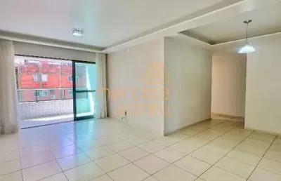 Vende-se apartamento de 104m² no coração da madalena