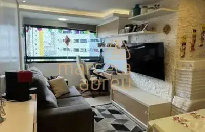 Vende-se apartamento de 61m² no bairro do espinheiro