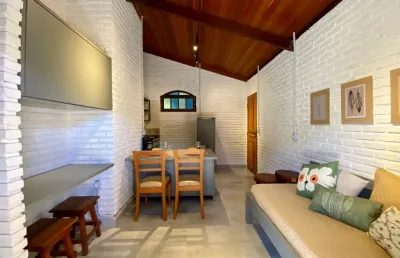 Casa em condomínio fechado com 1 quarto à venda na Rodovia BA-099, 25, Imbassai, Mata de São João