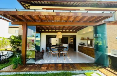 Casa em condomínio fechado com 2 quartos à venda na Rodovia BA-099, Imbassai, Mata de São João