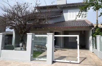 Casa com 3 quartos para alugar na Rua Andira, 4181, Capão Novo, Capão da Canoa