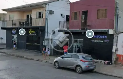 Venda de dois sobrados com duas casas em cima e 3 salões comercias em baixo codigo: 108337