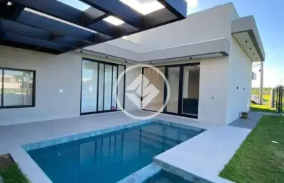 Vende-se casa em condomínio florais do valle, com 237,45 m² - bairro ribeirão do lipa - cuiabá (mt) - valor: r$ 2.700.000,00 codigo: 107196