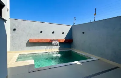 Casa nova- 3 qtos (2 suítes) piscina, ótimo, acabamento
