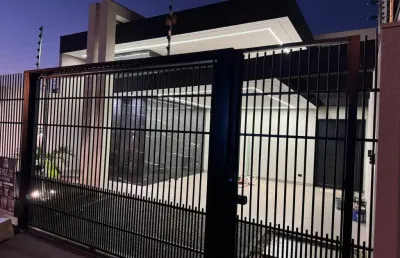 Casa com 3 quartos à venda no Jardim Munique, Maringá 