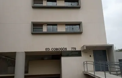 Kitnet / Stúdio à venda na Zona 07, Maringá 