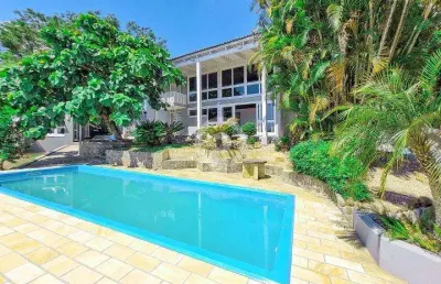 Casa à venda em novo hamburgo, boa vista, com 3 quartos, com 376 m²