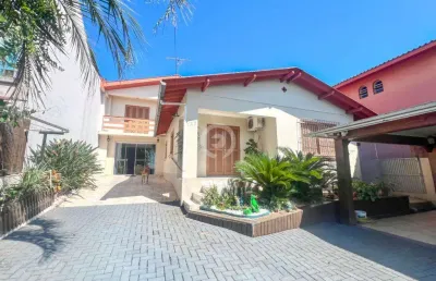 Casa à venda em novo hamburgo, ideal, com 3 quartos, com 230 m²