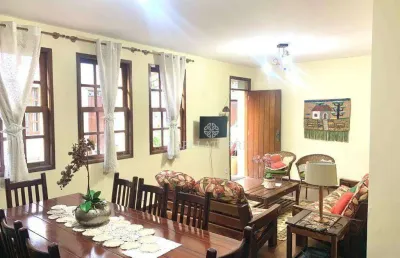 Casa com 3 dormitórios à venda, 124 m² por r$ 690.000,00 - alto - teresópolis/rj