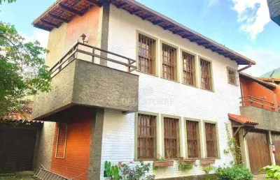 Casa com 3 dormitórios à venda, 154 m² por r$ 870.000,00 - alto - teresópolis/rj