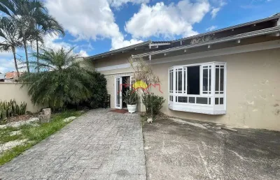 Casa com 3 quartos à venda no Petrópolis, Joinville 