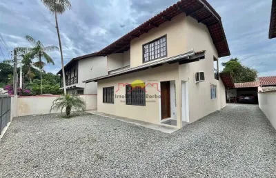 Casa com 3 quartos à venda no Fátima, Joinville 