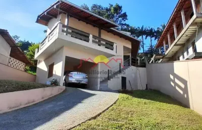Casa com 3 quartos para alugar no Itaum, Joinville 