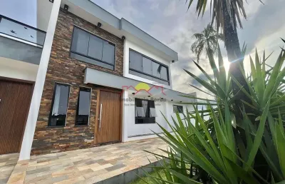 Casa com 5 quartos à venda no Bom Retiro, Joinville 