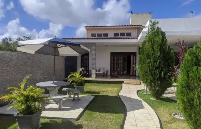 Casa com 4 quartos à venda na Rua Doutor Albert Bruce Sabin, Jardim Petrópolis, Maceió