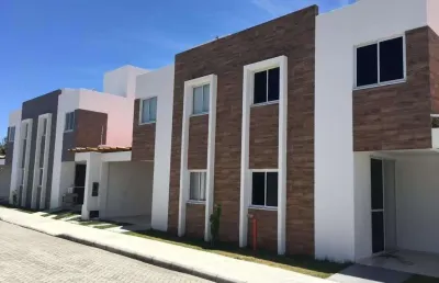 Casa duplex em condomínio fechado em marechal deodoro