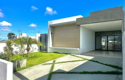 Casa com 2 dormitórios sendo 1 suíte em condomínio fechado - marechal deodoro / 200m²
