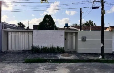 Casa com 4 dormitórios sendo 2 suítes + dce e piscina no jardim petrópolis - 255m²