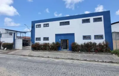 Prédio comercial com 1.200m² disponível para venda no canaã
