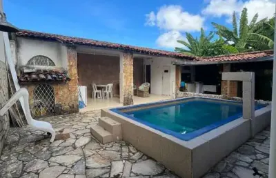 Casa com 4 dormitórios sendo 2 suítes + piscina no bairro da santa amélia - 250m²