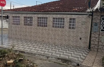 Casa com 2 quartos à venda na Rua Particular Esportista Ademilson Coelho, 60, Cidade Ocian, Praia Grande