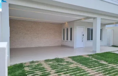 Excelente casa térrea, de alto padrão, no residencial park sul, com 3 suítes, area gourmet completa e piscina, na zona sul.