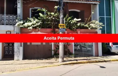 Casa com 3 quartos à venda no centro, jarinu  por r$ 750.000
