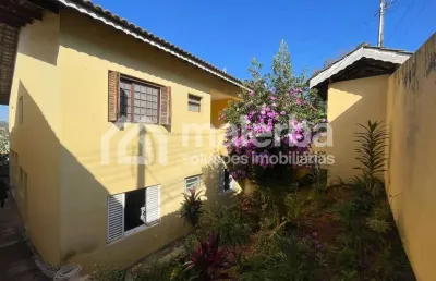 Casa com 3 quartos à venda no centro, jarinu  por r$ 790.000