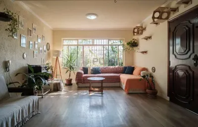 Casa com 4 quartos para alugar na Rua Zulmira, 75, Vila Paiva, São Paulo
