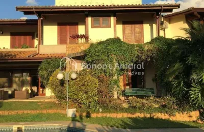 Casa de condomínio com 6 quartos e 9 banheiros à venda, com 1000m2 de terreno e 717m2 de área construída por r$ 3.600.000
