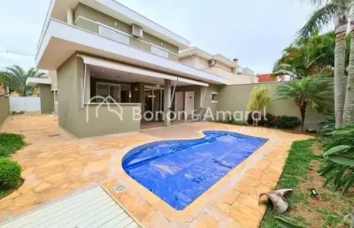 Casa à venda no condomínio swiss park. 3 quartos e 3 suítes, 220m²