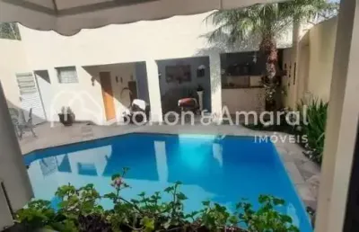 Casa à venda com 230m² de área construída, no parque taquaral