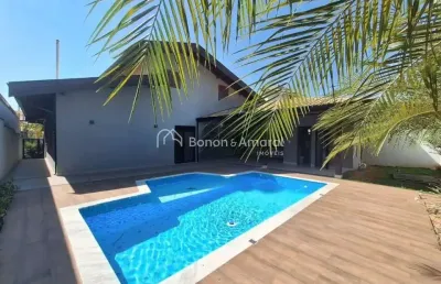 Seu refúgio de conforto e estilo: casa térrea renovada em condomínio exclusivo em valinhos!