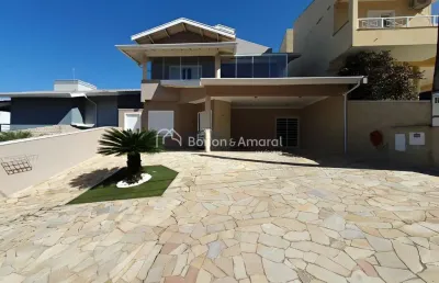 Casa à venda no condomínio villaggio fiorentino em valinhos.