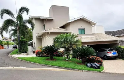 &#34;oportunidade imperdível: casa espaçosa em condomínio fechado em valinhos com piscina e quintal&#34;