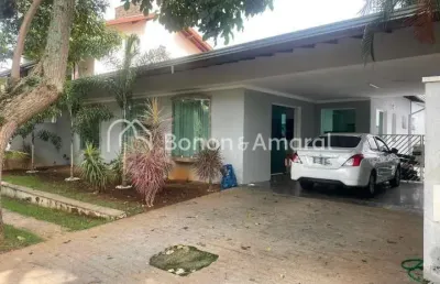 Casa com 3 quartos sendo 2 suítes em condomínio no residencial jardim chapadão
