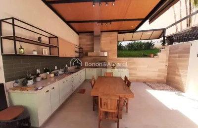 Casa aconchegante à venda em condomínio fechado em campinas