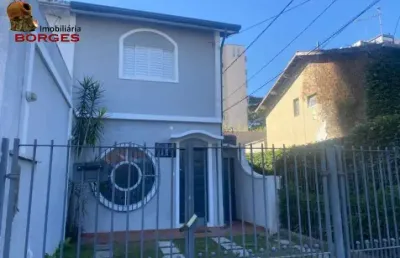 Sobrado reformado - á venda no brooklin - 3 dormitórios (1suíte).