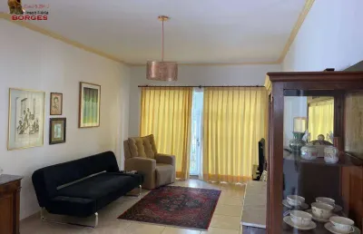 Casa térrea com área de 300m² - na melhor localização do brooklin.