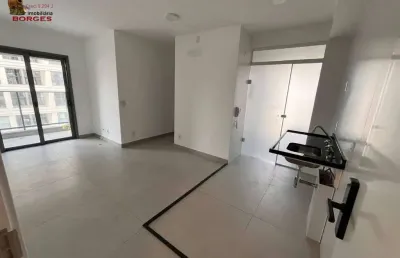 Andar alto, ensolarado, 1 suíte, lazer completo a 2oo m do metrô