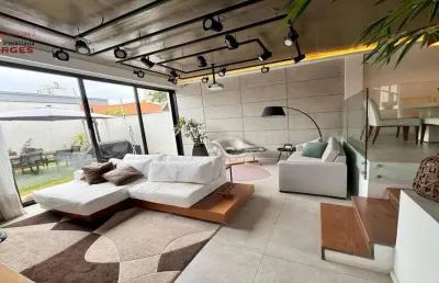Maravilhoso sobrado-decorado-rico em armarios-quintal-unico!!!