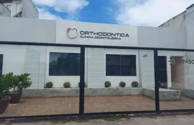 Sala comercial com 1 sala para alugar na Avenida dos Jesuítas, 491, Imbetiba, Macaé